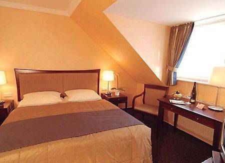 Hotel Ambiente Trier Cameră foto